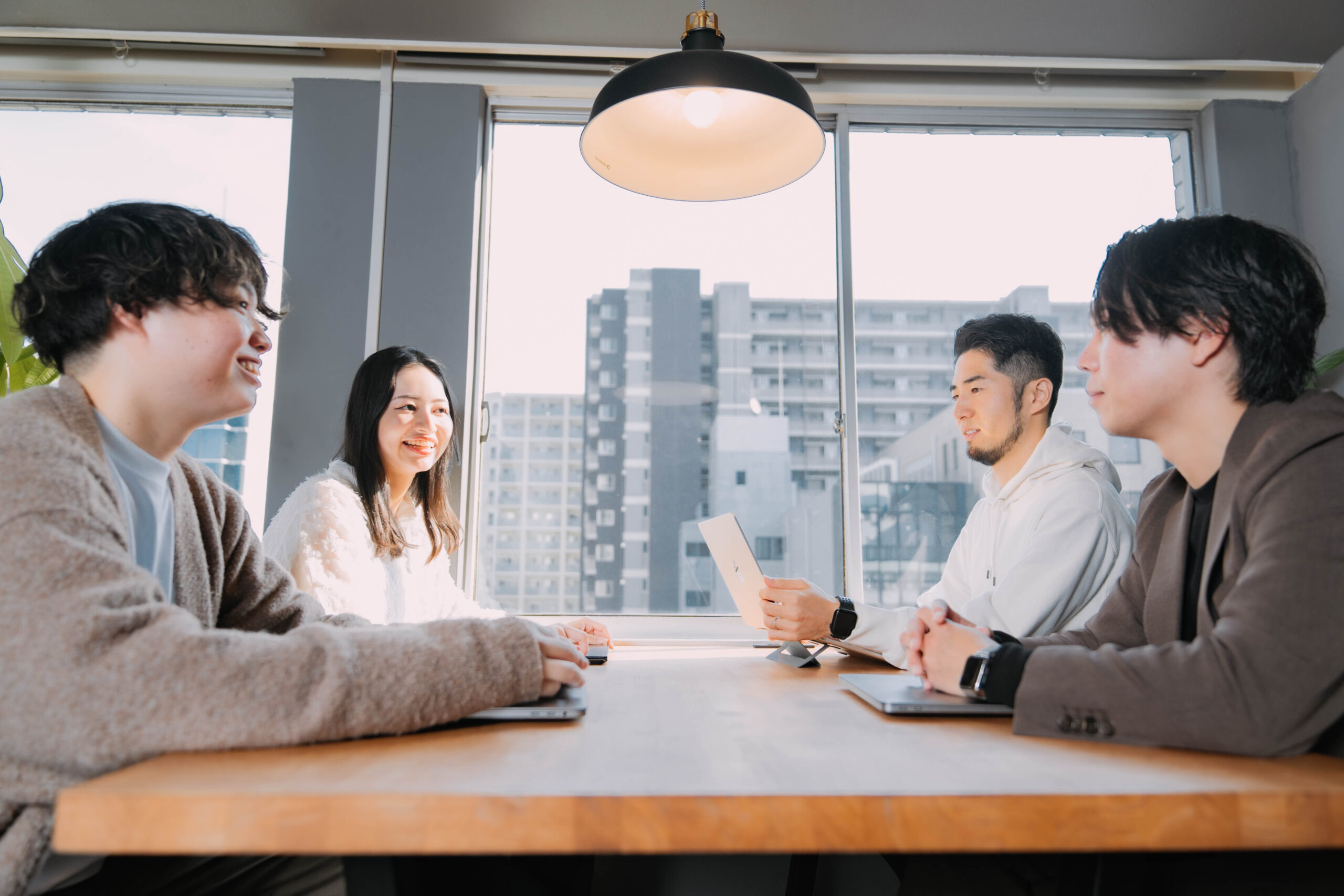 人材紹介営業は「きつい」って本当？システム化が拓く、新しい働き方と未来のキャリア