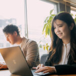 人材紹介業でブルーオーシャン市場を見つける！成功のための実践ガイド