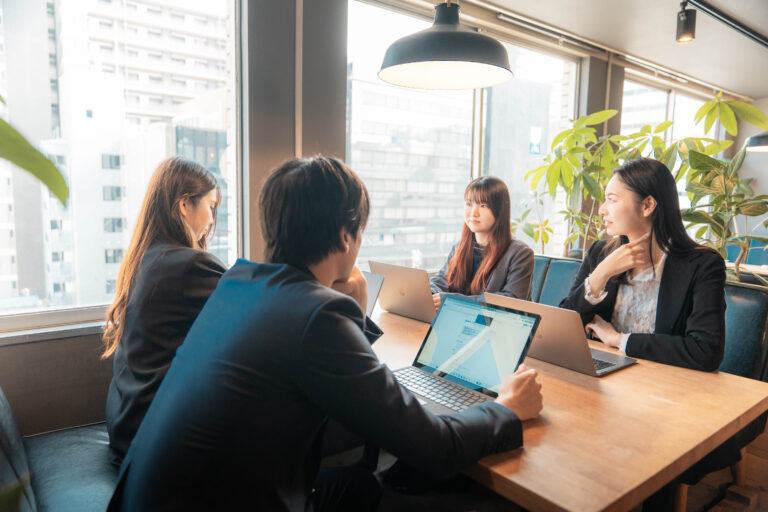 【2026年版】法人の新規事業、成功の鍵は？低リスク高収益ビジネス10選と実現戦略