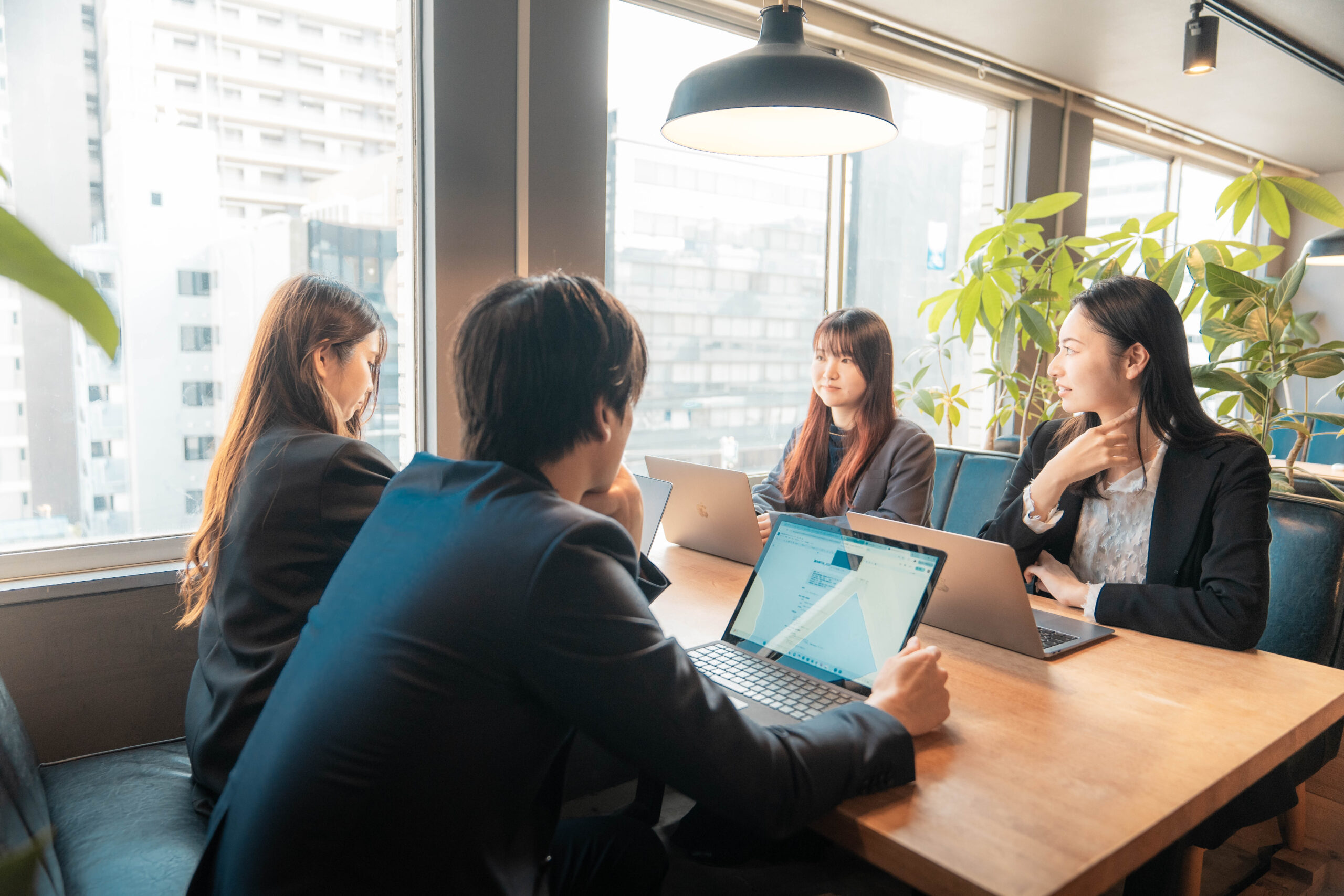 【2026年版】法人の新規事業、成功の鍵は？低リスク高収益ビジネス10選と実現戦略